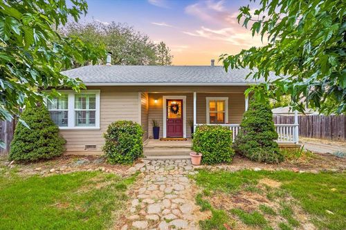 13272 La Barr Meadows Rd, Grass Valley, CA, 95949-9551 | Card Image