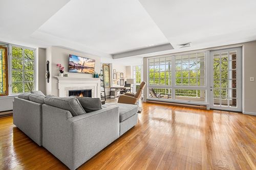 c5-63 Garden Rd, Wellesley, MA, 02481-3020 | Card Image