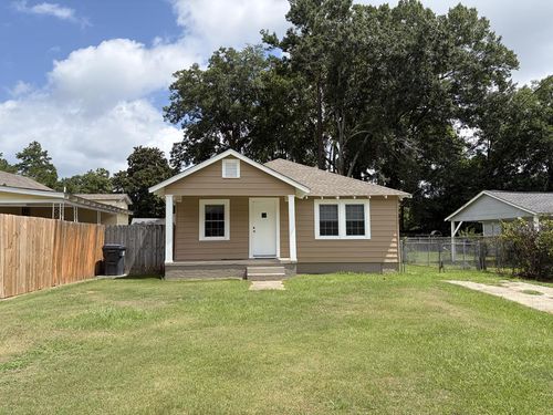 1808 16th Pl, Phenix City, AL, 36867-4208 | Card Image