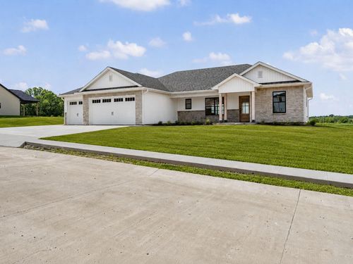 16595 Klinton Dr, Boonville, MO, 65233-3584 | Card Image