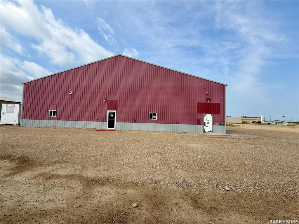 Commercial Sale in Shaunavon 3