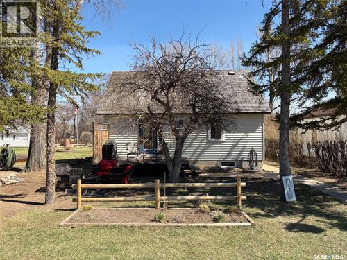 227 Riverside Blvd, Eastend, SK, S0N0T0 | Card Image