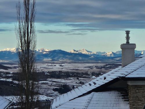 195 Gleneagles View, Cochrane, AB, T4C1W2 | Card Image