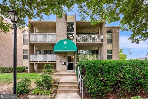 202-2 Canterbury Sq, ALEXANDRIA, VA, 22304-3049 | Card Image