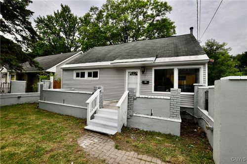 316 Bruce St, Syracuse, NY, 13224-1533 | Card Image