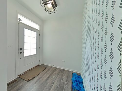 4204 Chelsea Manor Cir, Aurora, IL, 60504-3270 | Card Image