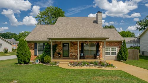 102 Oxford Ct, Goodlettsville, TN, 37072-2145 | Card Image
