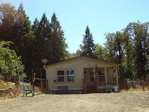 691 Grandview St, Glide, OR, 97443 | Card Image