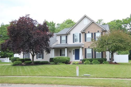 1547 Tallmadge Rd, Kent, OH, 44240-6815 | Card Image