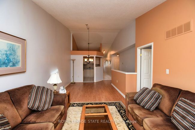 9 - 60 Rice Ave, Condo with 2 bedrooms, 1 bathrooms and 4 parking in Hamilton ON | Image 6