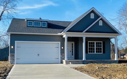 128 Shula Ct, Grand River, OH, 44045-8277 | Card Image