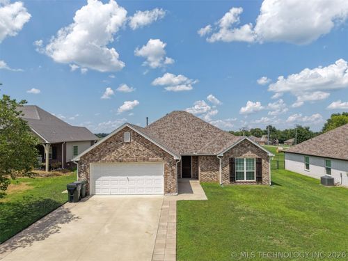 103 W 135th St N, Skiatook, OK, 74070-3533 | Card Image