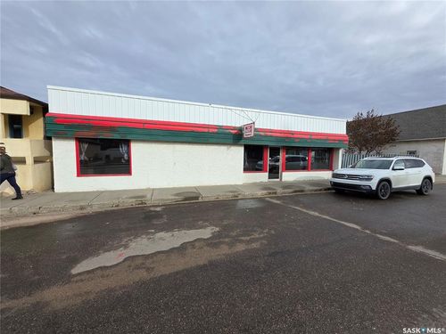 428 Pacific Ave, Kerrobert, SK, S0L1R0 | Card Image