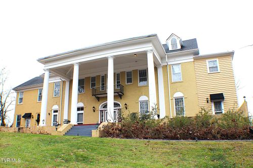 f-924 Maryland Ave, Bristol, TN, 37620-3947 | Card Image