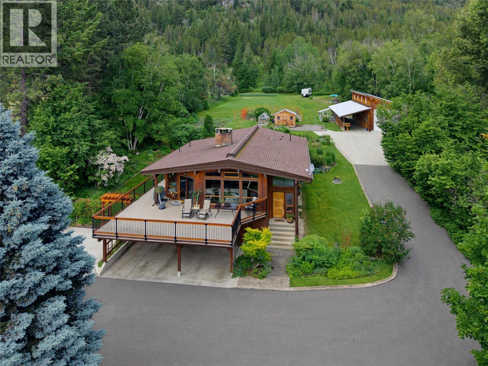 Residential in Salmon Arm 5