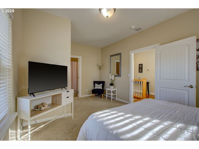 459 Oak Valley Loop, House other with 4 bedrooms, 4 bathrooms and 3 parking in Winchester OR | Image 23