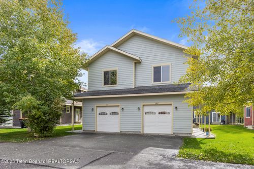 321 Forest View Dr, Driggs, ID, 83422-5254 | Card Image