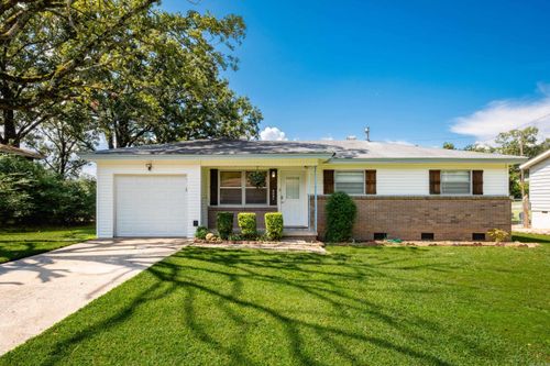 6401 Navajo Trl, North Little Rock, AR, 72116-5757 | Card Image