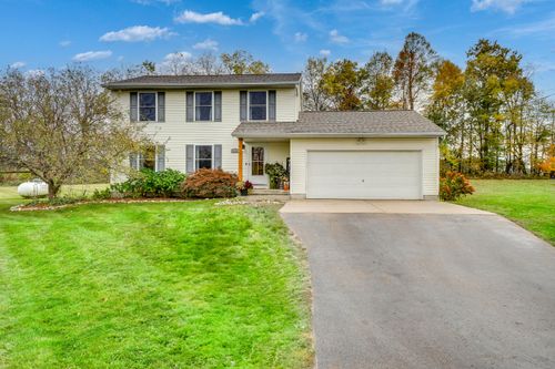 3368 Black Hills Dr, Hastings, MI, 49058-7757 | Card Image