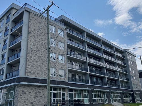 606-275 Larch St, Waterloo, ON, N2L3R2 | Card Image