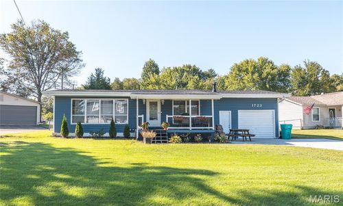 1723 Lakeshore Dr, Cuba, MO, 65453-9684 | Card Image