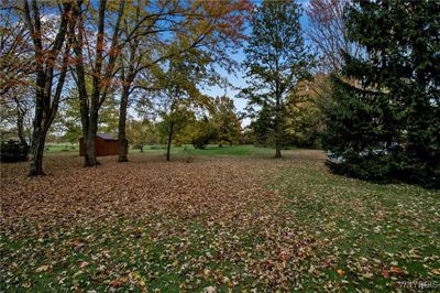 6724 Bear Ridge Road, House other with 3 bedrooms, 2 bathrooms and null parking in Pendleton NY | Image 3