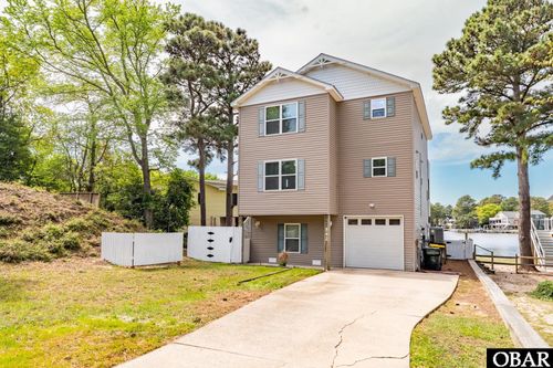 542 Harbour View Dr, Kill Devil Hills, NC, 27948-8633 | Card Image
