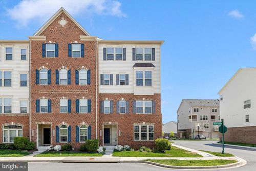 6032 Forum Sq, FREDERICK, MD, 21703-2889 | Card Image