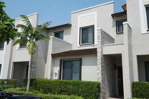 21435 Ne 2nd Pl, Miami, FL, 33179-1005 | Card Image