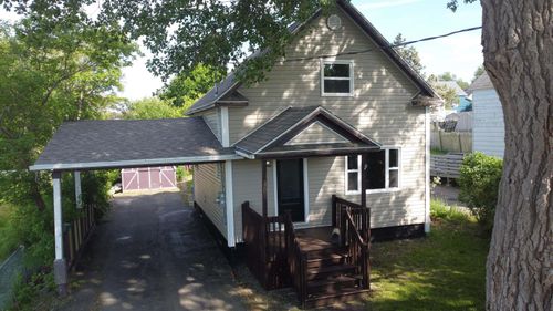 316 Mahon St, New Waterford, NS, B1H3H5 | Card Image