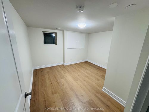 bsmt-3 Christie Dr, Brampton, ON, L6Z3H6 | Card Image