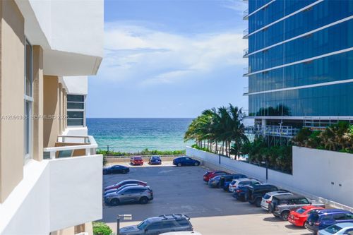 3a-1980 S Ocean Dr, Hallandale Beach, FL, 33009-5949 | Card Image