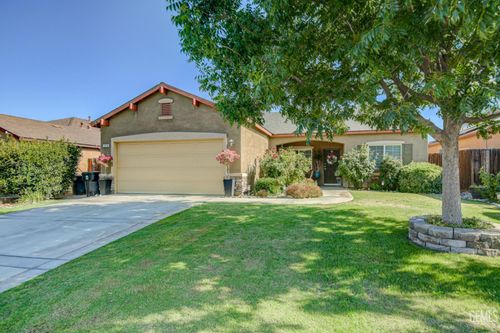 318 Derbyshire Dr, Bakersfield, CA, 93307-8845 | Card Image