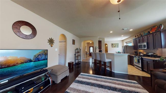 13112 Southern Way Ln, House other with 3 bedrooms, 2 bathrooms and 2 parking in Pearland TX | Image 13
