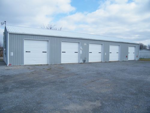 83 Twins Ln, Lafayette, TN, 37083-4321 | Card Image