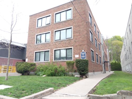 14-464 Summerhill Ave, Toronto, ON, M4W2E4 | Card Image