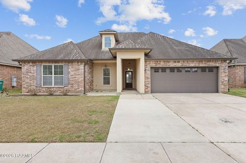 225 Woodhaven Rd, Youngsville, LA, 70592-6284 | Card Image