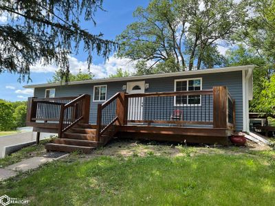 321 W Clay Street, Home with 3 bedrooms, 1 bathrooms and 1 parking in Osceola IA | Image 1