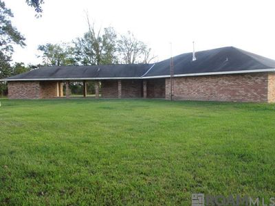 58630 La Hwy 404, House other with 4 bedrooms, 2 bathrooms and null parking in White Castle LA | Image 2