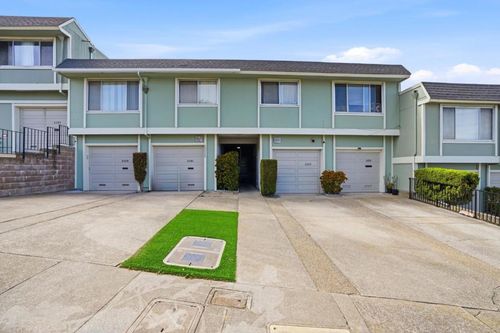 2579 Greendale Dr, South San Francisco, CA, 94080 | Card Image