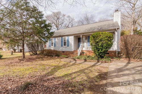 3384 Farm Lake Dr Sw, Concord, NC, 28027-7214 | Card Image