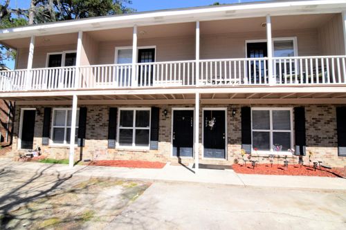 7666 Hunters Ridge Ln, North Charleston, SC, 29420-8587 | Card Image