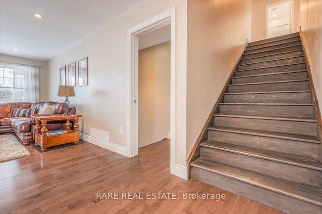 13 Evan Ave, House other with 7 bedrooms, 4 bathrooms and 6 parking in Adjala Tosorontio ON | Image 13