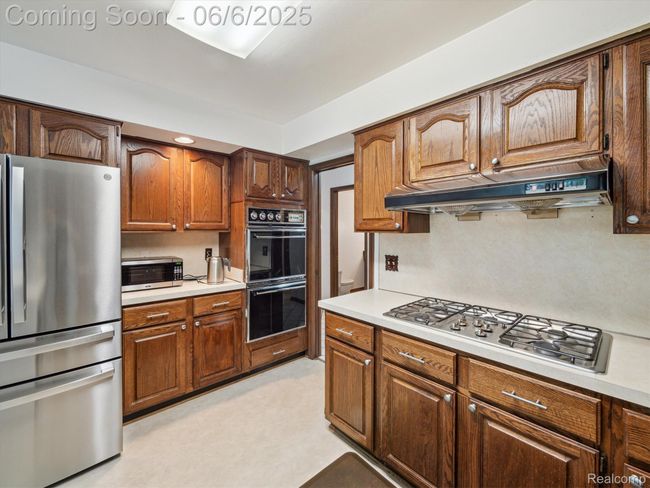 16-4677-Rolling-Ridge-Rd-West-Bloomfield-Township-MI-48323-WindowStill-26.jpg | Image 14