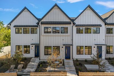 213 W Highland St, Townhouse with 2 bedrooms, 3 bathrooms and 1 parking in Boise ID | Image 1