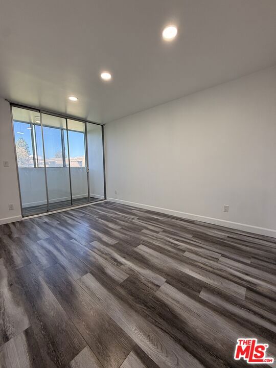 Residential Lease in Tarzana 5