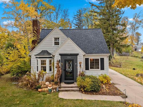 2344 Oakwood Avenue, ALLOUEZ, WI, 54301 | Card Image