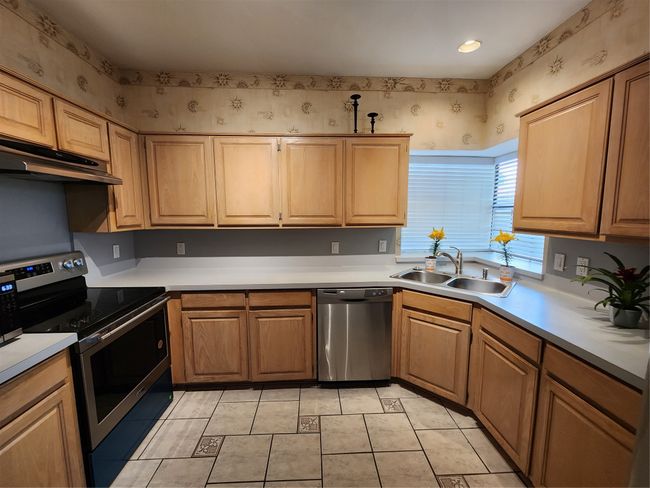 A - 2016 Greenview Dr, House other with 3 bedrooms, 2 bathrooms and null parking in Carrollton TX | Image 11