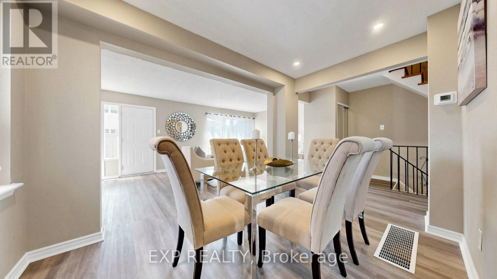 Residential in Pickering (Bay Ridges) 4