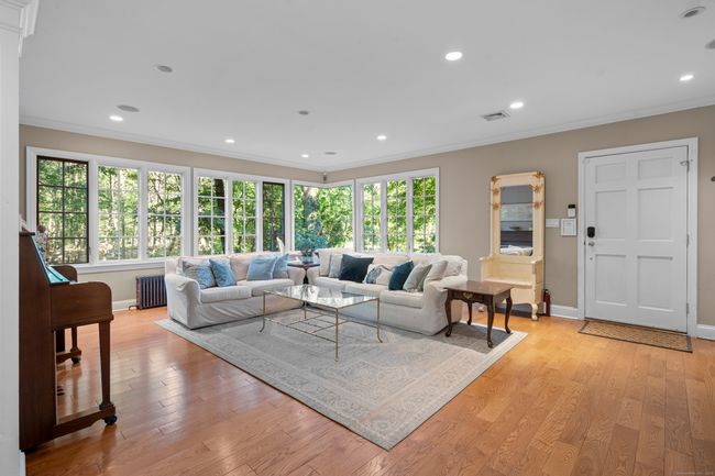 321 Newtown Tpke, House other with 3 bedrooms, 4 bathrooms and 4 parking in Wilton CT | Image 11